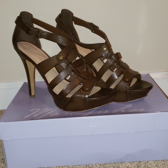 Marc Fisher Sandals Size 9 - Picture 1 of 4